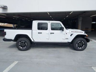 2026 Jeep Gladiator — side profile view