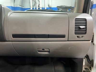 2011 Chevrolet Silverado 2500HD — photo 12 view