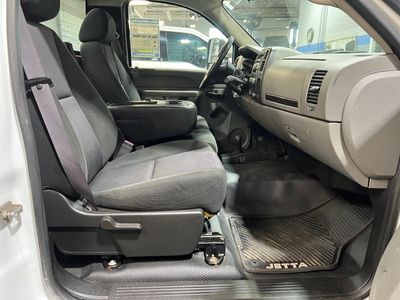 2011 Chevrolet Silverado 2500HD — photo 15 view