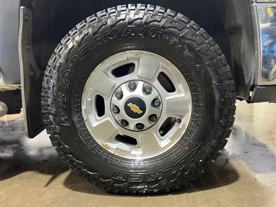 2011 Chevrolet Silverado 2500HD — photo 16 view