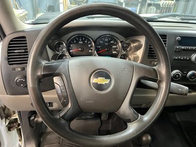 2011 Chevrolet Silverado 2500HD — photo 19 view