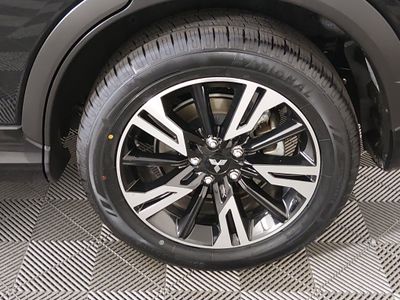 2024 Mitsubishi Eclipse Cross — photo 10 view