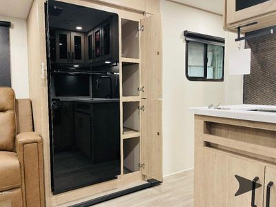 2026 Grand Design Imagine XLS - Photo 33
