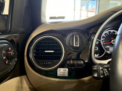 2014 Volkswagen Beetle Convertible — photo 29 view
