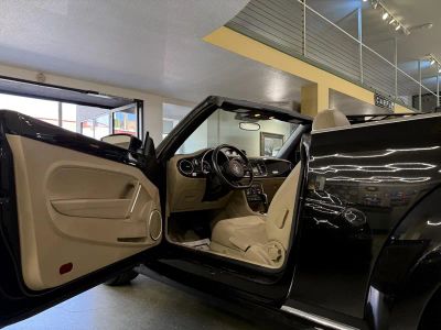 2014 Volkswagen Beetle Convertible — photo 11 view