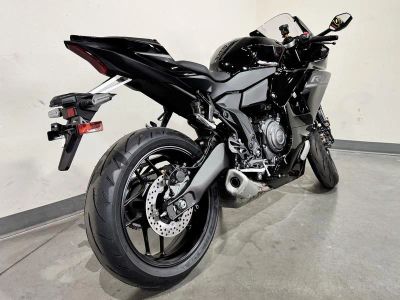 2026 Yamaha YZF-R7 - Photo 9