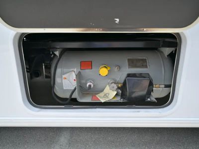 2025 Coachmen EURO — photo 38 view