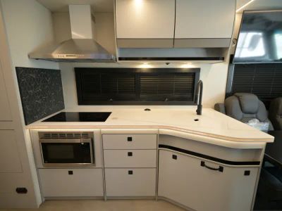 2025 Coachmen EURO — photo 8 view