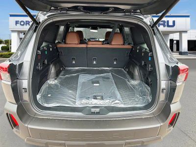 2026 Subaru Outback — photo 12 view
