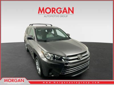 2017 Toyota Highlander Limited in Predawn Gray Mica — front three-quarter view