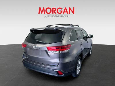 2017 Toyota Highlander — rear three-quarter view
