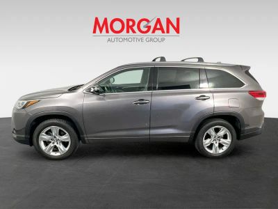 2017 Toyota Highlander — engine compartment view