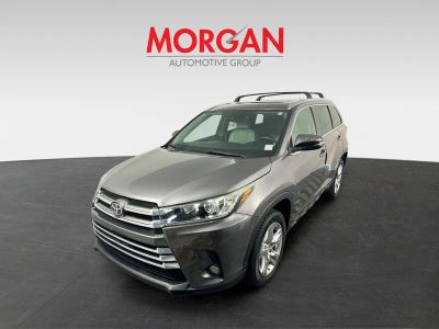 2017 Toyota Highlander — photo 7 view