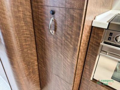 2019 Airstream Globetrotter — photo 34 view