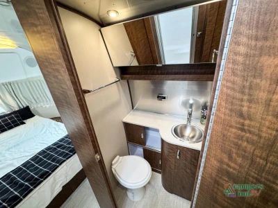 2019 Airstream Globetrotter — photo 40 view