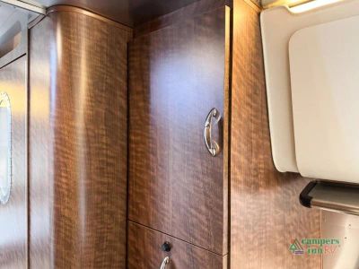 2019 Airstream Globetrotter — photo 29 view