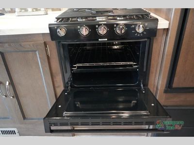2020 Coachmen RV Prism — photo 38 view