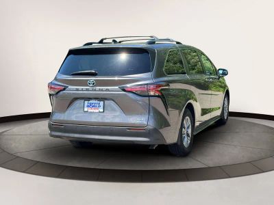 2021 Toyota Sienna — interior view