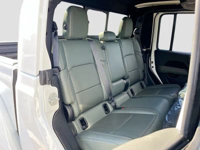 2026 Jeep Gladiator — photo 26 view