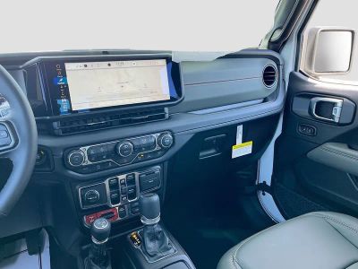 2026 Jeep Gladiator — photo 23 view