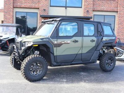 2025 Polaris® XPEDITION ADV 5 NORTHSTAR - MOSS GREEN — front three-quarter view