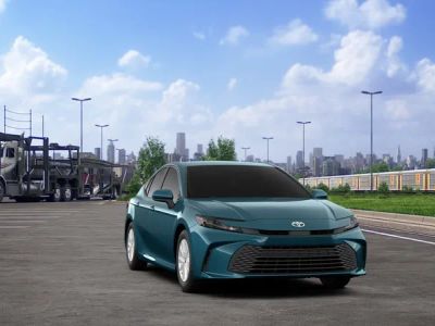 2026 Toyota Camry - Photo 18