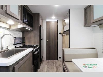 2026 Gulf Stream RV Envision SVT — photo 11 view