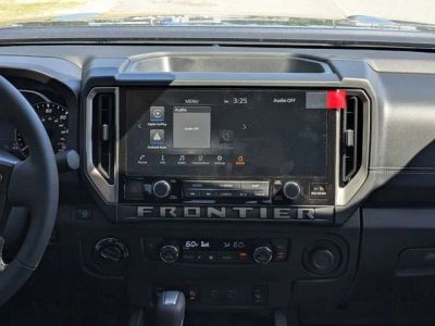 2026 Nissan Frontier — photo 17 view