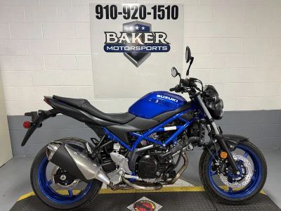 2026 Suzuki SV650 ABS — front three-quarter view