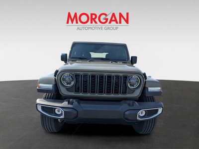2026 Jeep Gladiator — side profile view