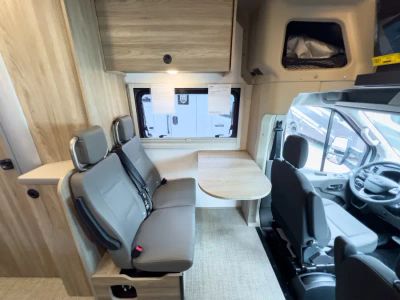 2027 Winnebago EKKO — photo 14 view