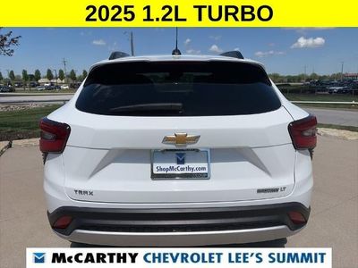 2025 Chevrolet Trax - Photo 14