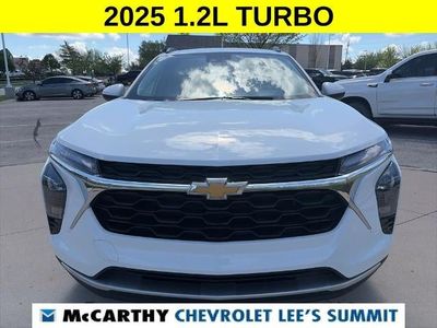 2025 Chevrolet Trax - Photo 3