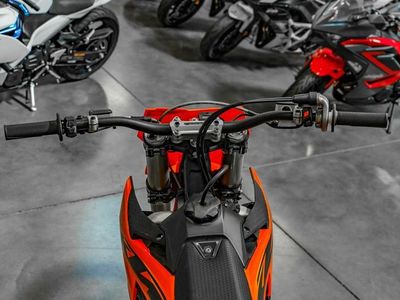 2025 KTM 150 SX - Photo 8