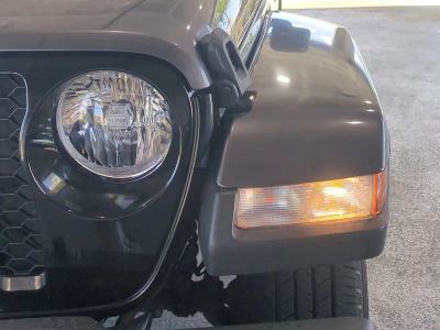 2022 Jeep Gladiator — photo 10 view