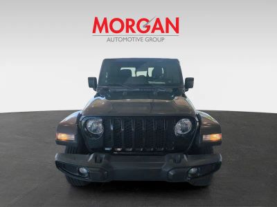 2022 Jeep Gladiator — rear three-quarter view