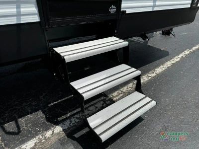 2027 Grand Design Momentum MAV — photo 11 view