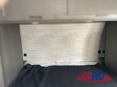 2025 Venture RV Stratus - Photo 49