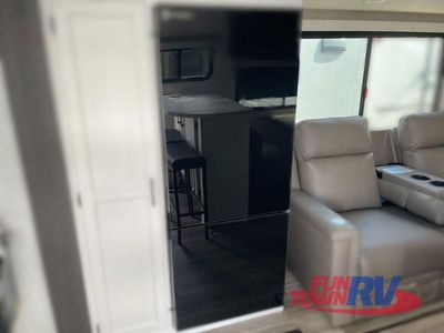 2025 Venture RV Stratus - Photo 31
