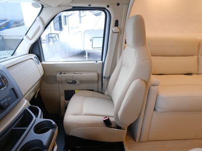 2026 Thor Motor Coach Four Winds - Photo 11