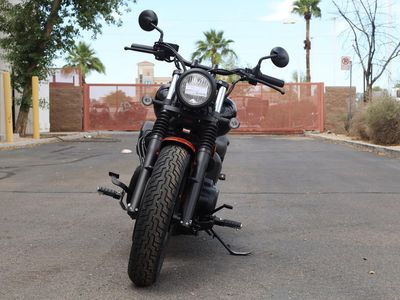 2025 Honda Shadow Phantom ABS - Photo 3