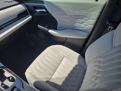 2025 Mitsubishi Outlander — photo 16 view