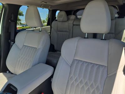 2025 Mitsubishi Outlander — photo 22 view