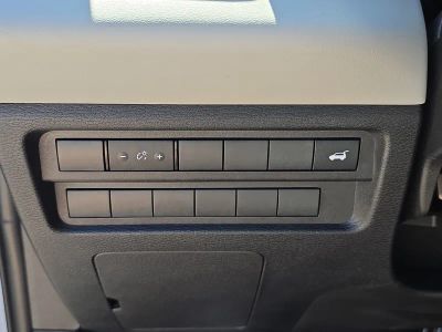 2025 Mitsubishi Outlander — photo 31 view