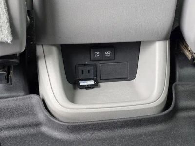 2017 Toyota Highlander - Photo 18