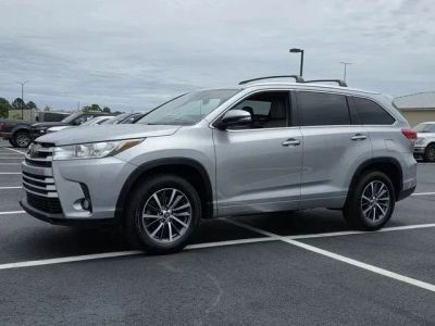 2017 Toyota Highlander - Photo 7