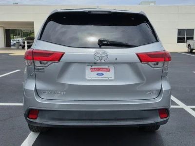 2017 Toyota Highlander - Photo 5