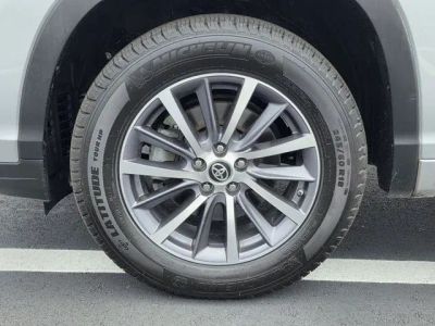 2017 Toyota Highlander - Photo 31
