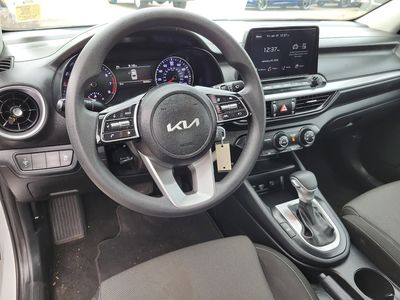 2024 Kia Forte - Photo 2