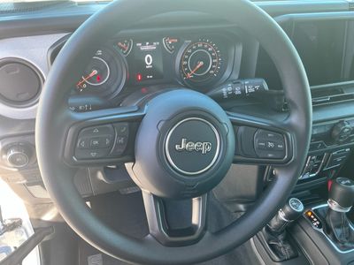 2026 Jeep Wrangler — photo 14 view
